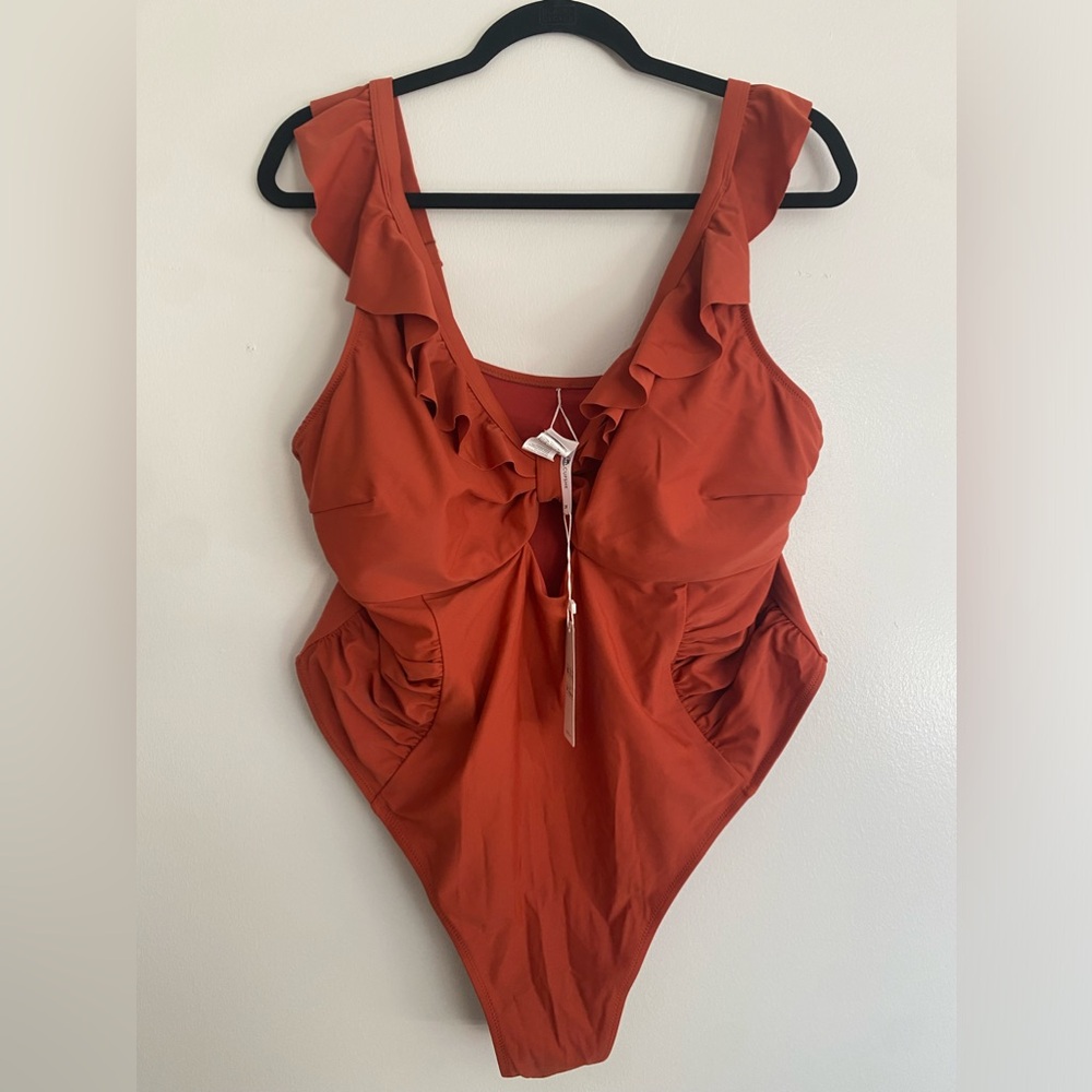 Cupshe one piece swim suit. New with tags